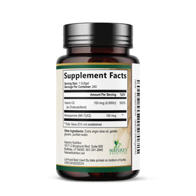 Gélules Nature's Nutrition D3 K2 sur un plan de travail