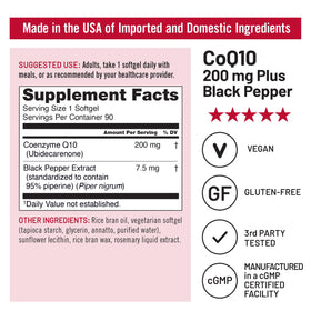 Gélules NatureWise CoQ10 200mg avec un verre d'eau