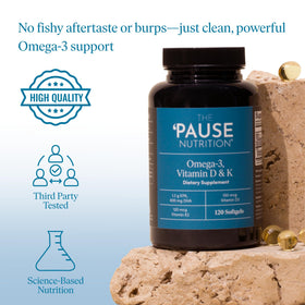 Gélules Omega 3, Vitamine D3 et K2 sur fond blanc