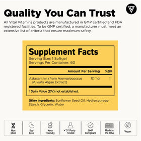 Gélules Vital Vitamins Astaxanthin 12 mg sur une table en bois