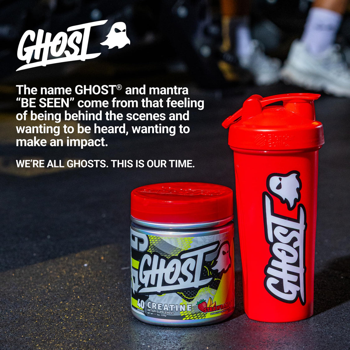 GHOST Creatine avec accessoires de sport en arrière-plan