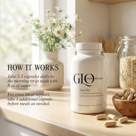 GLO Inner Wellness Complément Alimentaire 4-en-1 60 Capsules dans un environnement naturel