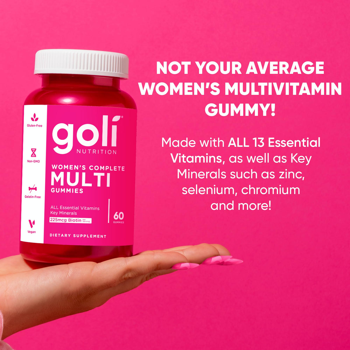 Goli Gummies Femmes gummies avec une main tenant deux gummies