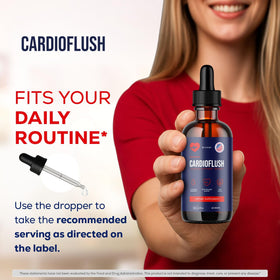 Gouttes Cardioflush OVICIA en usage avec un verre d'eau