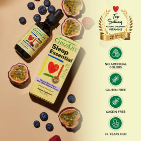 Gouttes de Sommeil CHILDLIFE ESSENTIALS avec des herbes apaisantes en arrière-plan