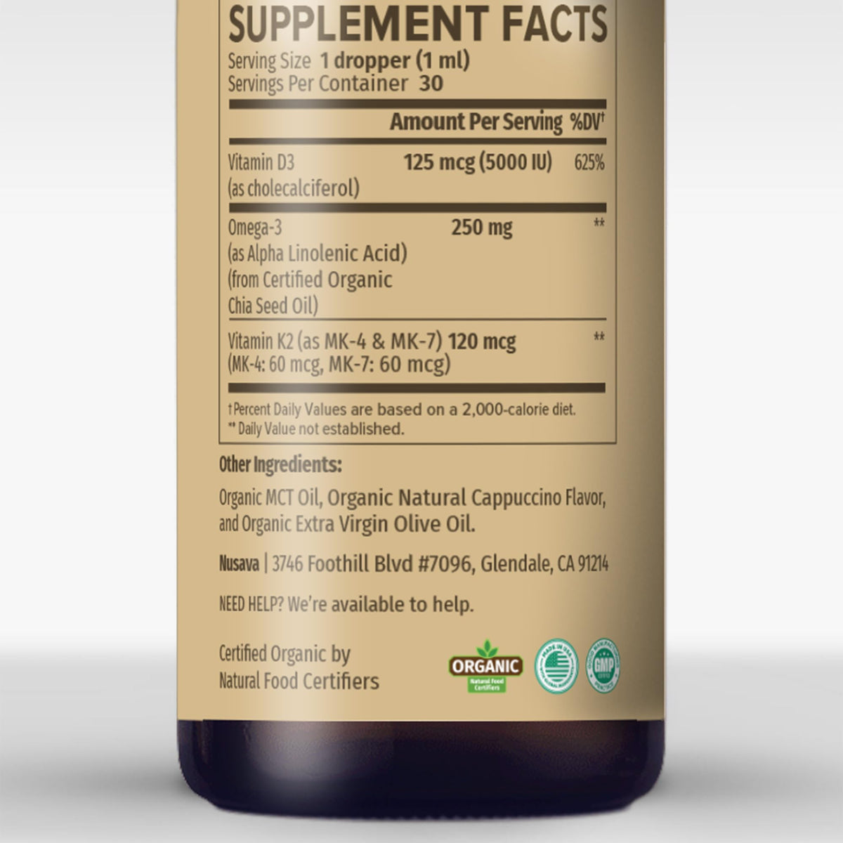 Gouttes de Vitamine D3 K2 NUSAVA avec un fond de nature