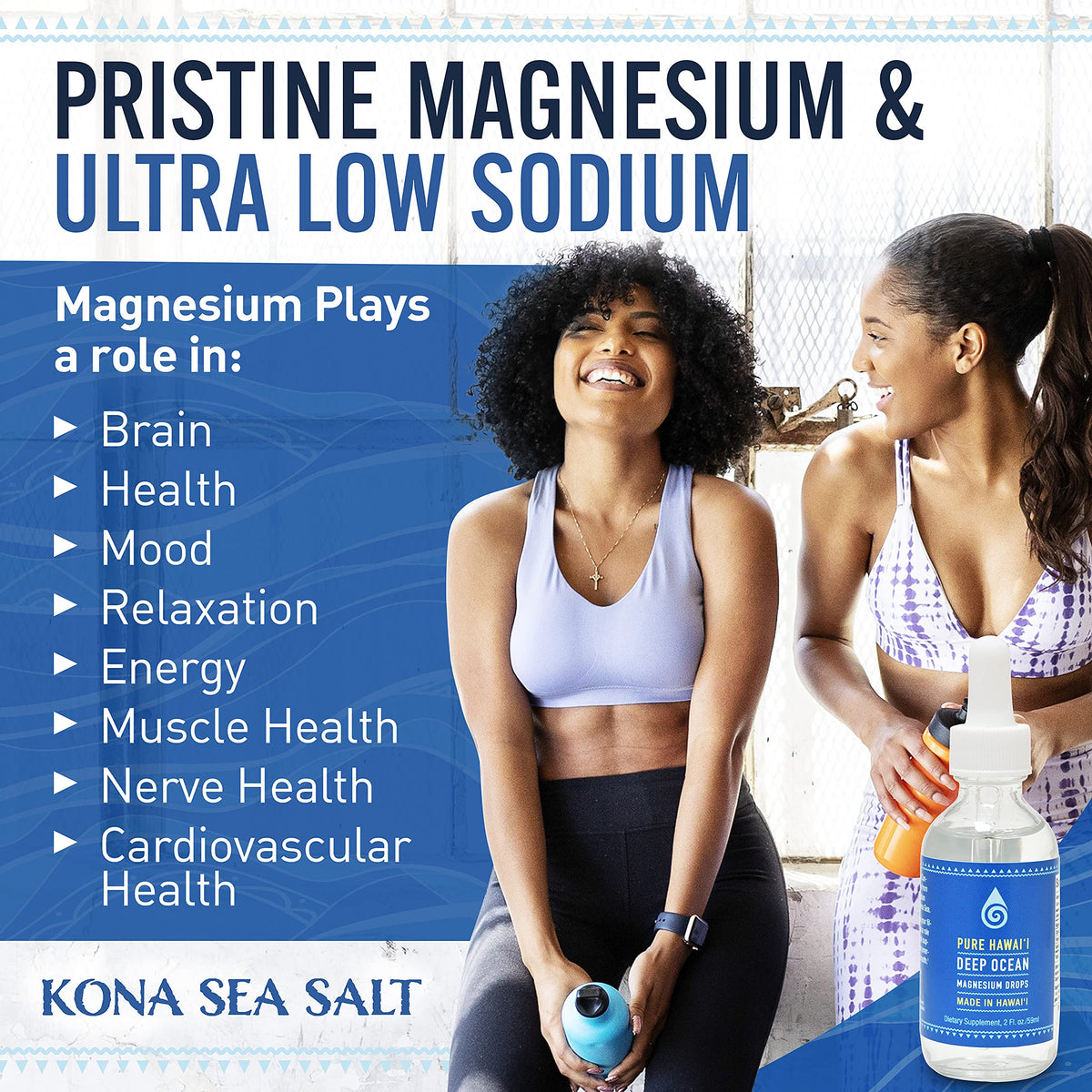 Gouttes minérales Kona Sea Salt versées dans un verre d'eau