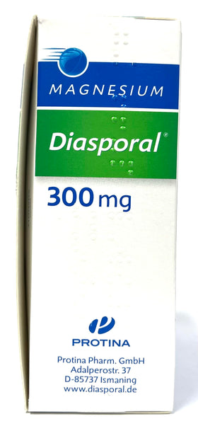 Granules de Protina Magnésium Diasporal 300mg dans un verre d'eau