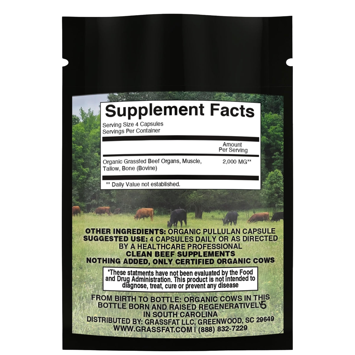Grassfat Complément Alimentaire 100% Viande de Bœuf Bio, capsules dans une main