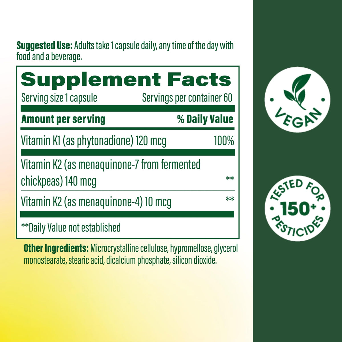 Gros plan sur une capsule de MegaFood Vitamine K1 & K2
