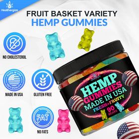 Gummies au chanvre Healthergize avec une main qui en prend un