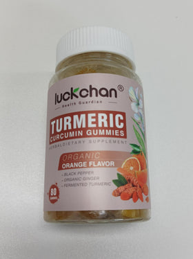 Gummies au curcuma LUCKCHAN en main, présentation des gummies