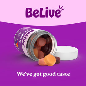 Gummies BeLive avec des fruits en arrière-plan