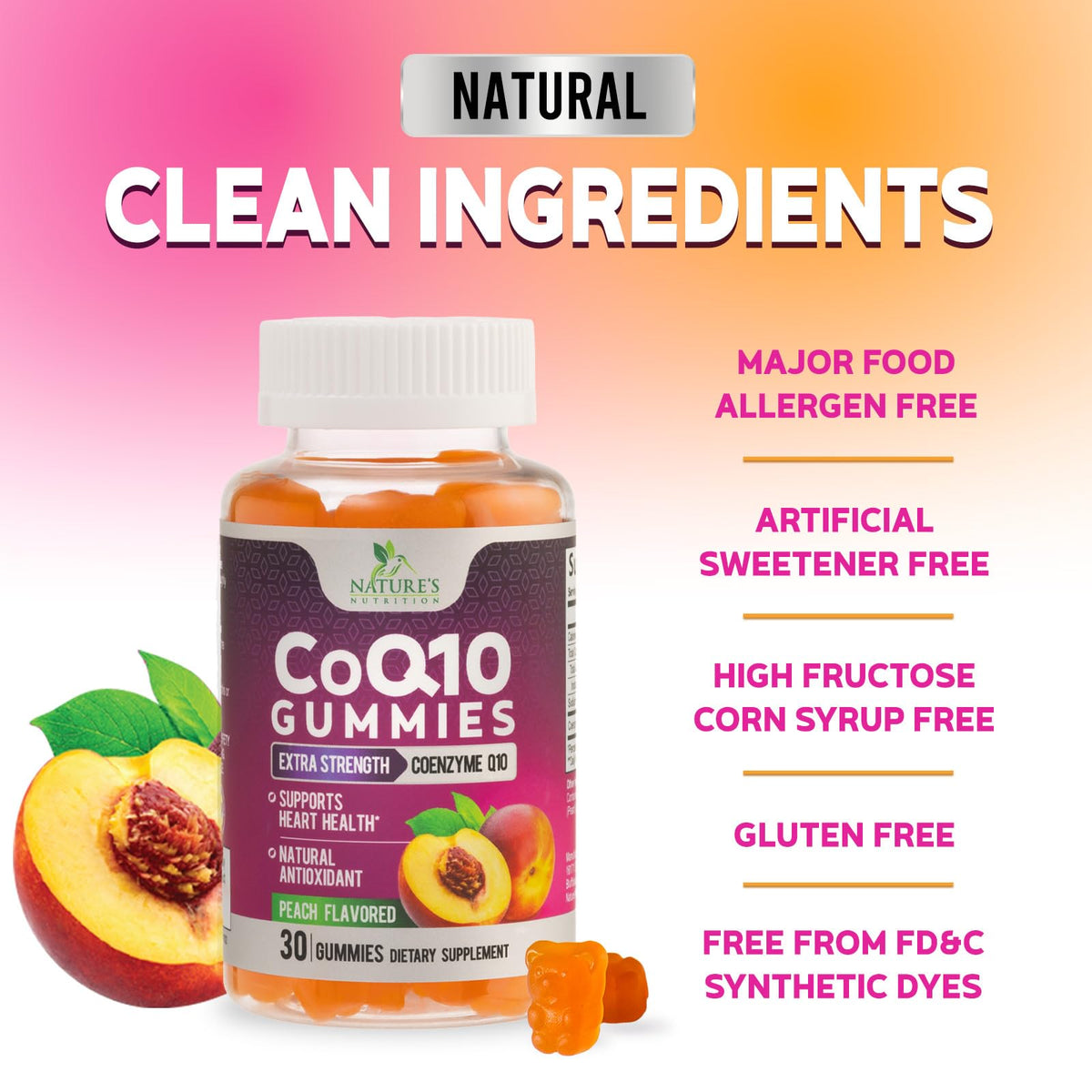Gummies CoQ10 Nature's Nutrition dans une main avec un verre d'eau