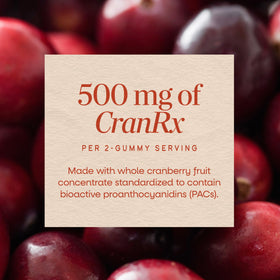 Gummies CranRx de Nature's Way avec un verre d'eau