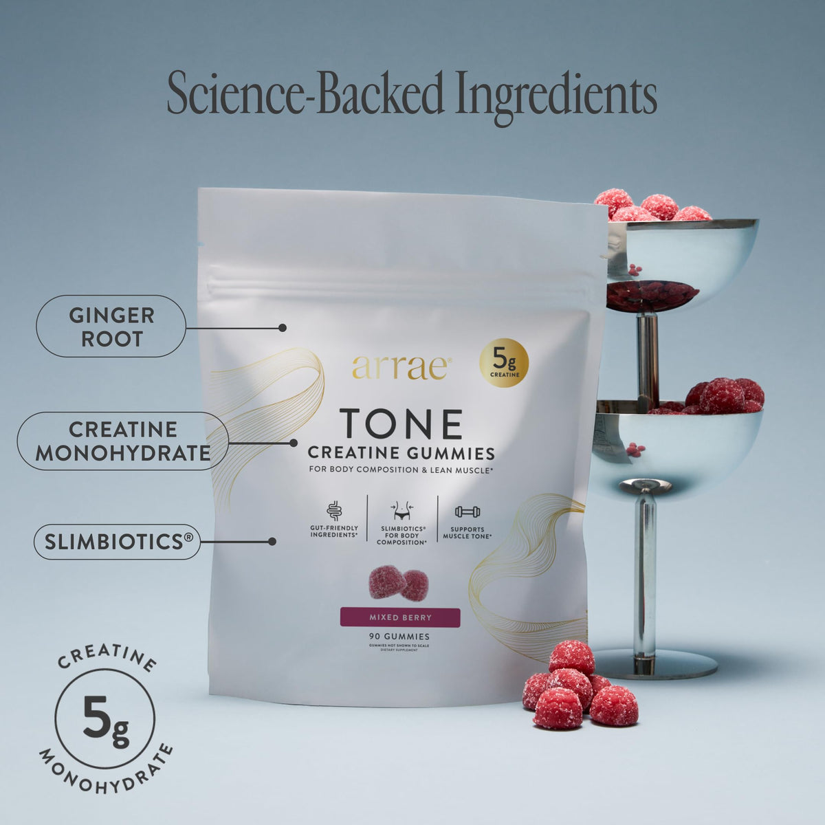 Gummies Créatine Arrae sur une table avec des baies fraîches