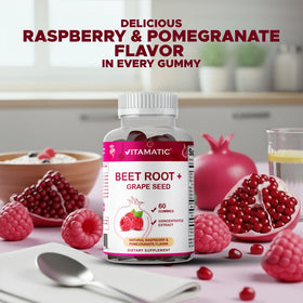 Gummies de betterave dans une main, prête à être consommée
