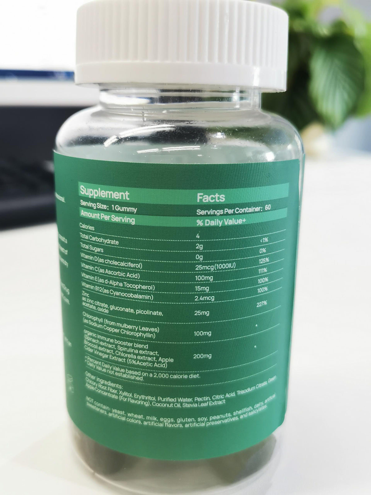 Gummies de chlorophylle ORGMO affichant la texture