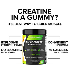 Gummies de créatine monohydrate Bounce Pro sur une table avec un verre d'eau