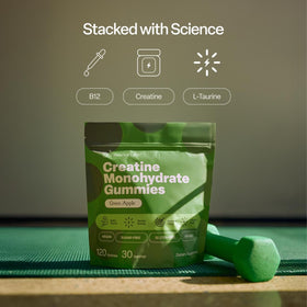 Gummies de créatine VYBRANCE LABS dans une main