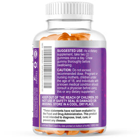 Gummies de vitamines prénatales Nature's Nutrition, sur une table
