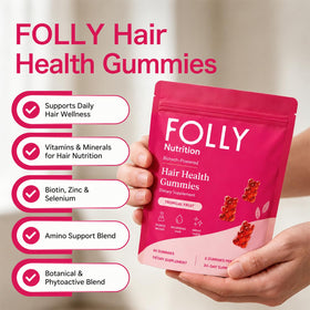 Gummies Folly Nutrition avec ingrédients naturels en arrière-plan