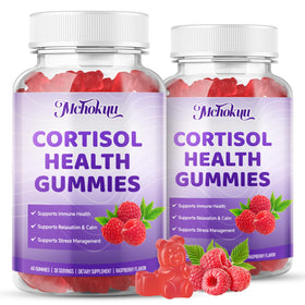 Gummies Mchokuu à côté d'une tasse de thé