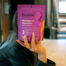 Gummies Ménopause Reprise vue du dessus avec gummies étalées