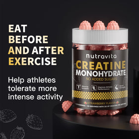 Gummies Nutravita dans une main, vue rapprochée