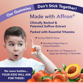 Gummies NutriMagic sur un fond coloré avec des fruits