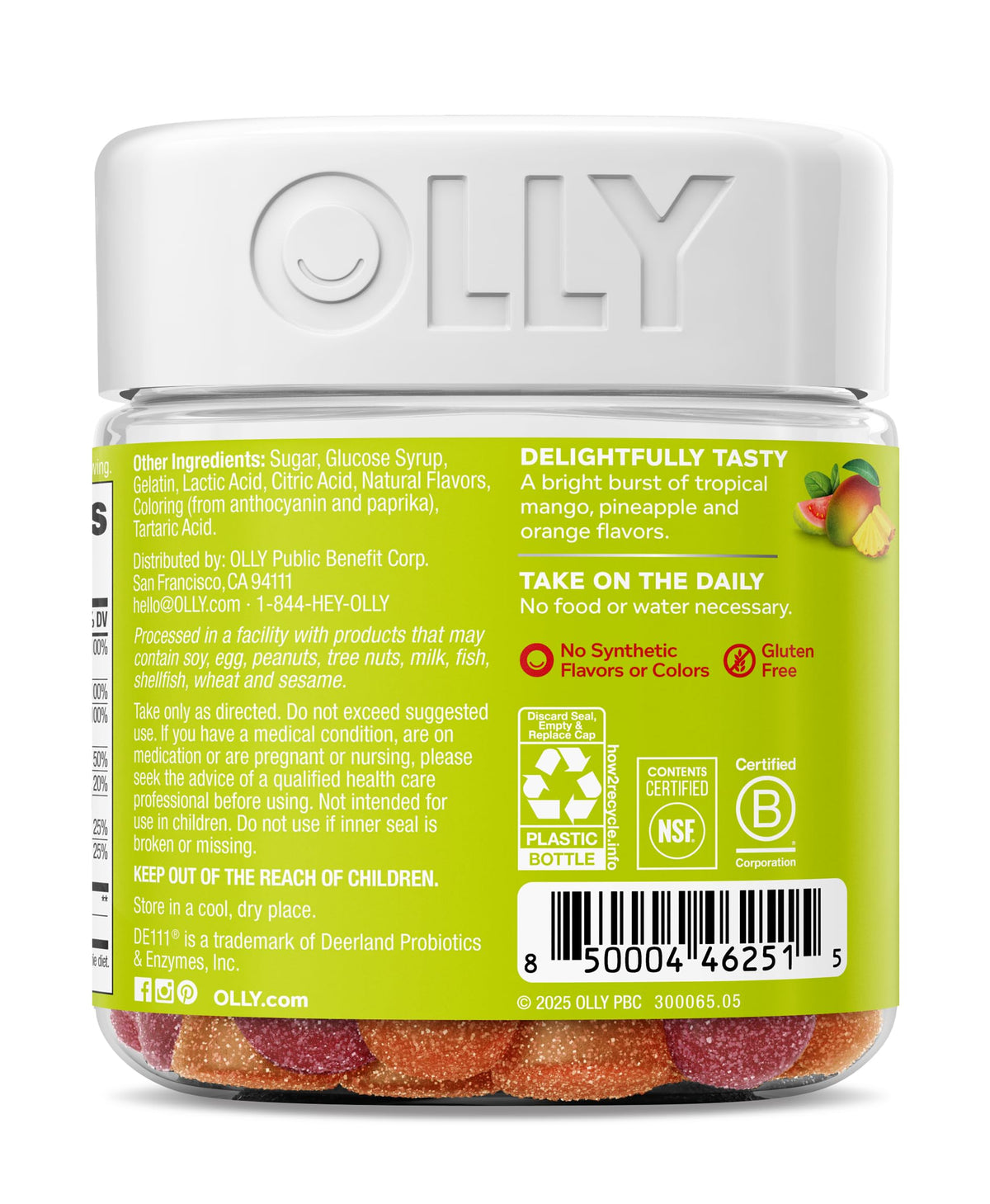 Gummies OLLY Multi + Probiotic avec un fond de nature tropicale