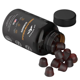 Gummies PakShilajit avec des ingrédients naturels en arrière-plan