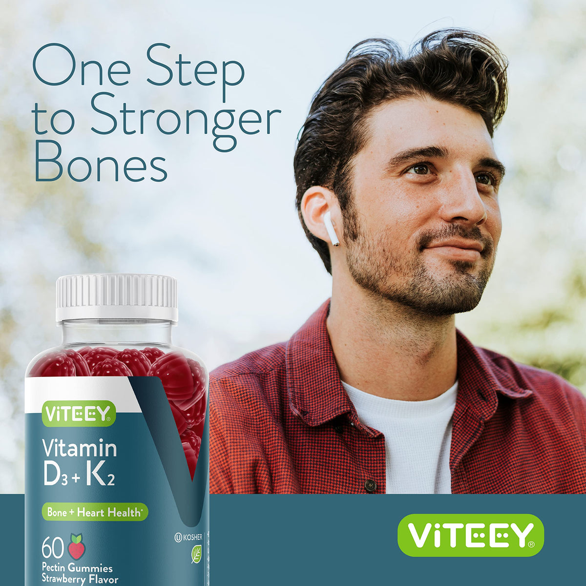 Gummies Viteey dans une main, prête à être consommée