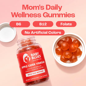 Gummy Baby Blues au vinaigre de cidre de pomme dans la main