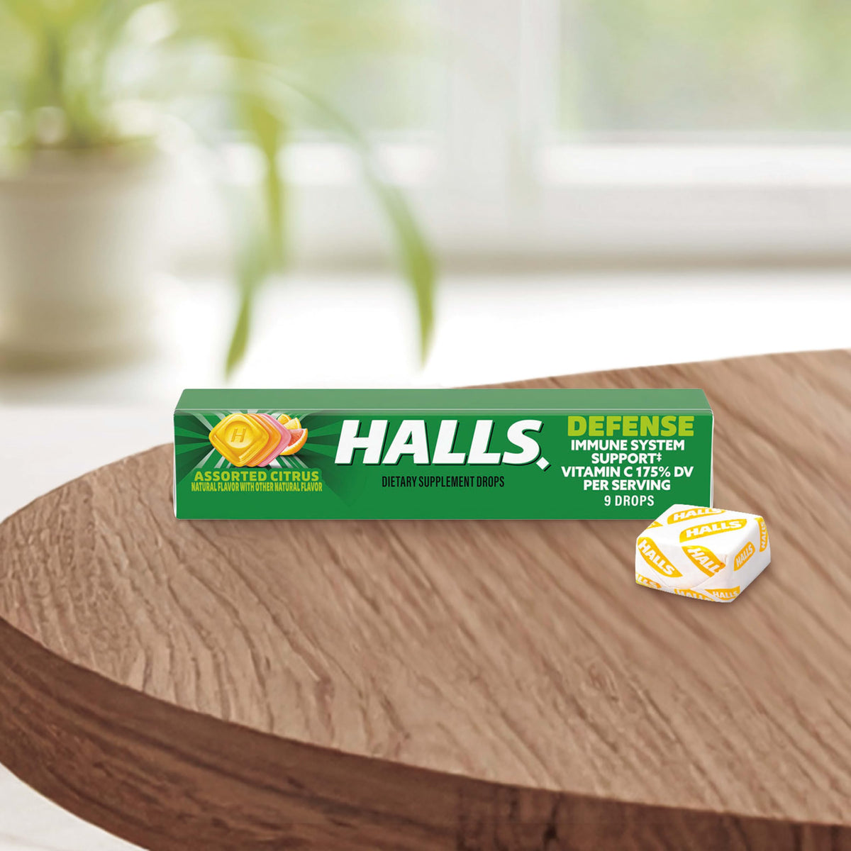 HALLS Bonbons au Citron Assortis, affichage des gouttes dans un sac à dos