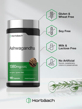 Horbäach Ashwagandha 180 capsules en usage avec un verre d'eau