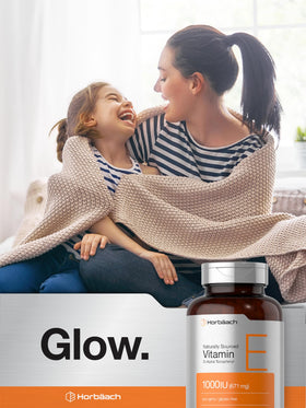 Horbäach Vitamine E 1000 IU gélules molles dans une main