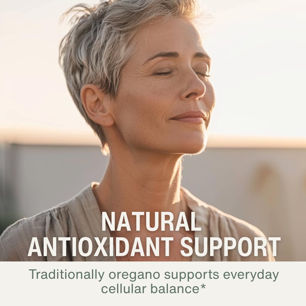 Huile essentielle d'origan AROMAVITA versée dans une cuillère