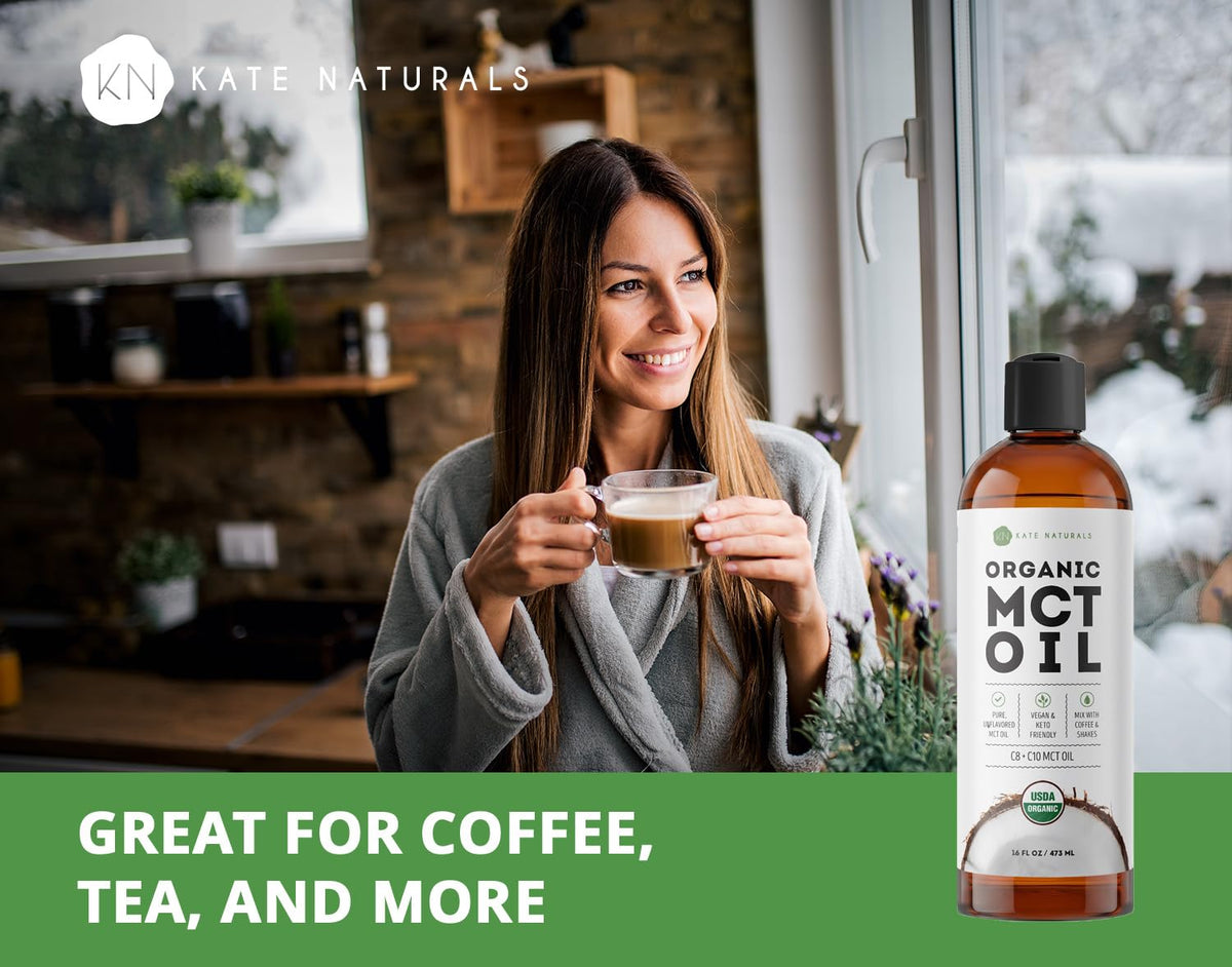 Huile MCT Kate Naturals en utilisation dans un smoothie