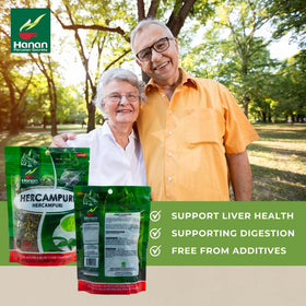 Infusion de thé herbal Hercampuri dans une tasse