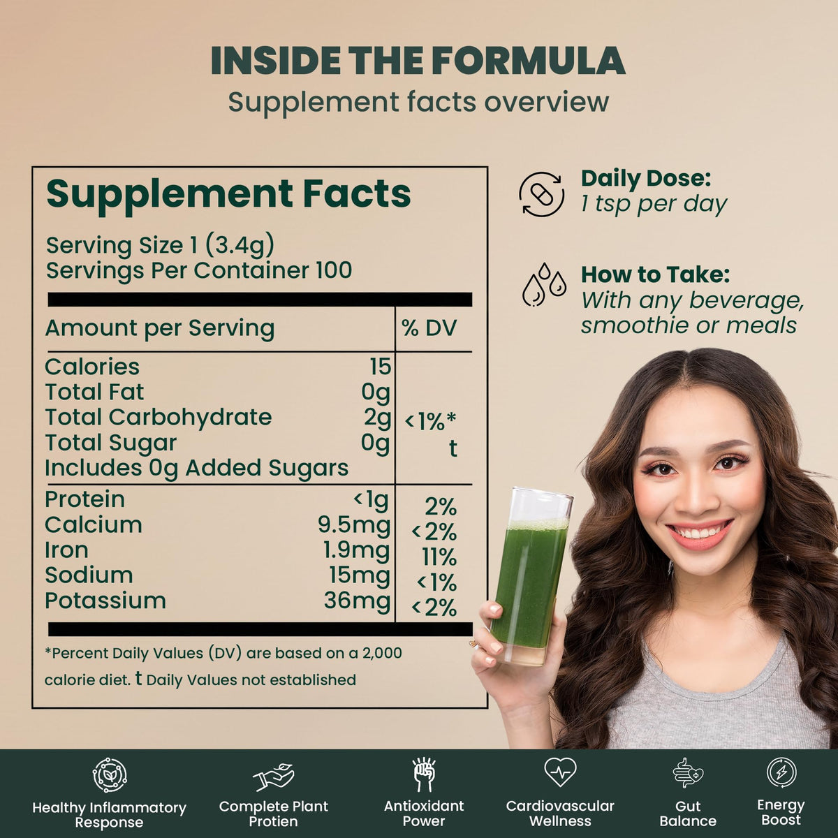 Ingrédients de la poudre de moringa EVARA sur une table