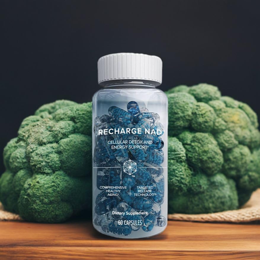 Isagenix Recharge NAD capsules sur une surface blanche