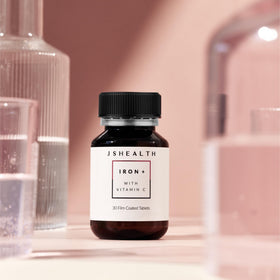 JSHealth Complément de Fer et vitamine C sur fond blanc