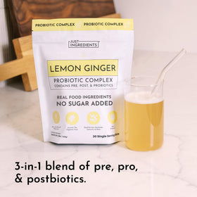 JUST INGREDIENTS Probiotique Citron Gingembre mélange dans un verre d'eau