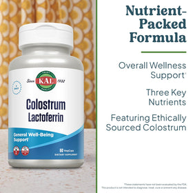 KAL Colostrum Lactoferrin capsules sur une surface blanche