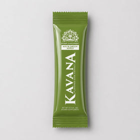 Kavana Mélange Instantané de Kava Pomme Verte en préparation dans un verre