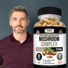 Kaya Naturals Complexe de Champignons avec des champignons frais en arrière-plan
