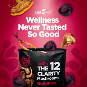 KIKI Green Gummies Champignons en prise avec une main