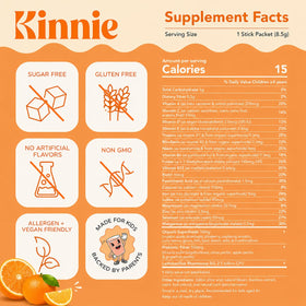 Kinnie Multivitamine Enfant sachets ouverts sur une table