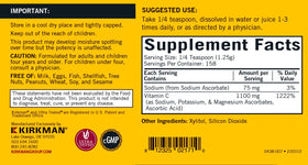 Kirkman Poudre de Vitamine C Tamponnée 240g en utilisation dans un verre d'eau
